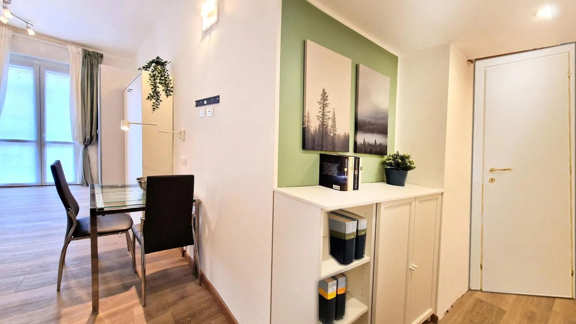 Genovesi Chic Studio - Affori Station Milan 0*,  Italy